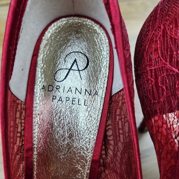 🩵NWOB Adrianna Papell Red Sheer Lace Heels Size 8